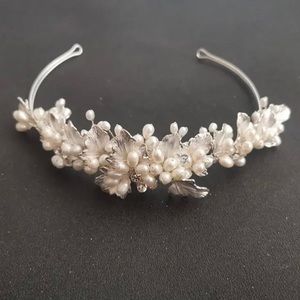 Bridal headband hairpiece freshwater pearls
